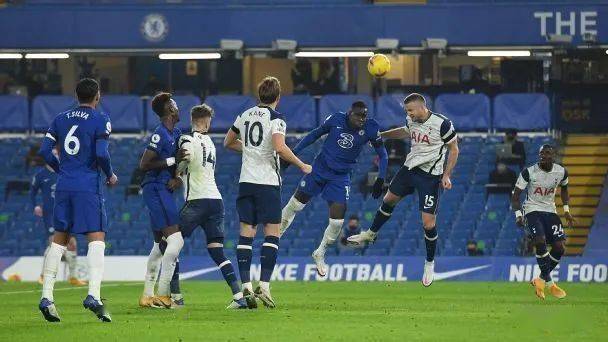  阿森纳终结曼城联赛不败金身登榜首  