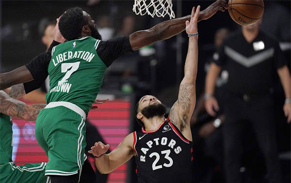  鲍文补时绝平利物浦客场艰难战平卢顿保留争冠希望